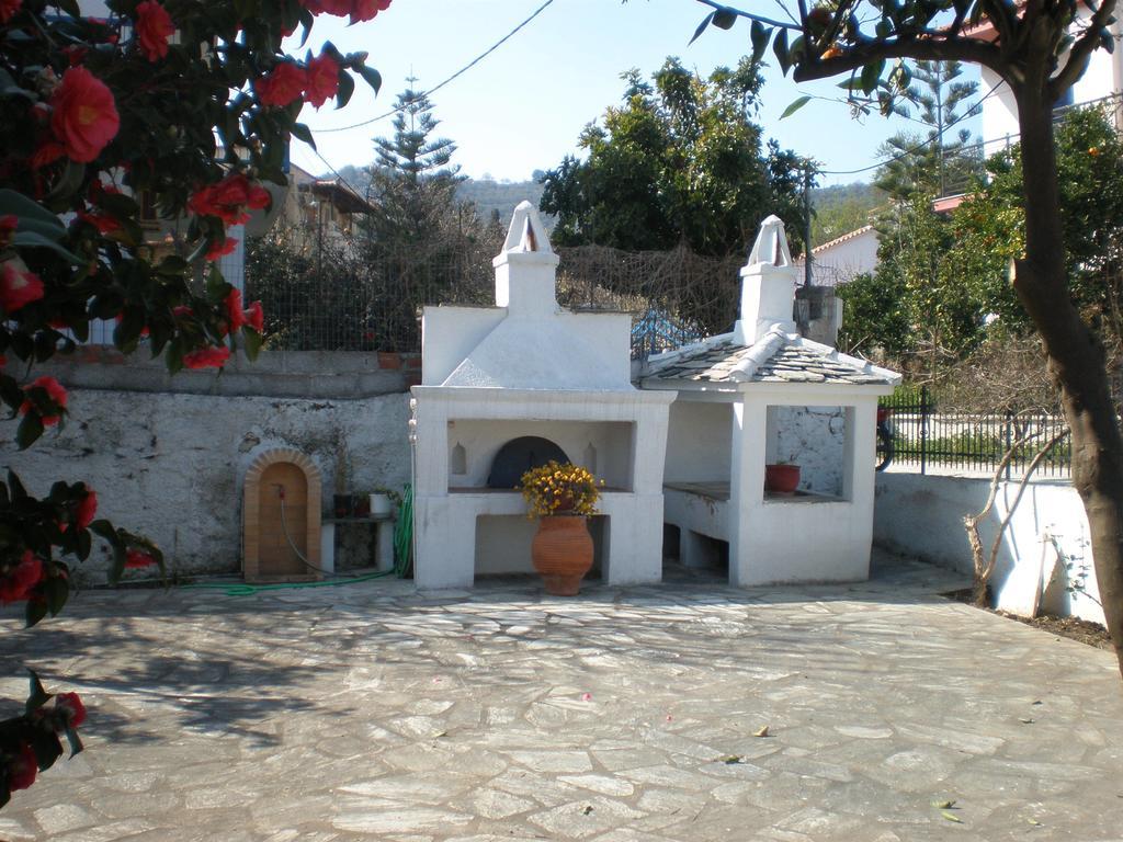 סקופלוס טאון Karagiozos Studios & Apartments מראה חיצוני תמונה