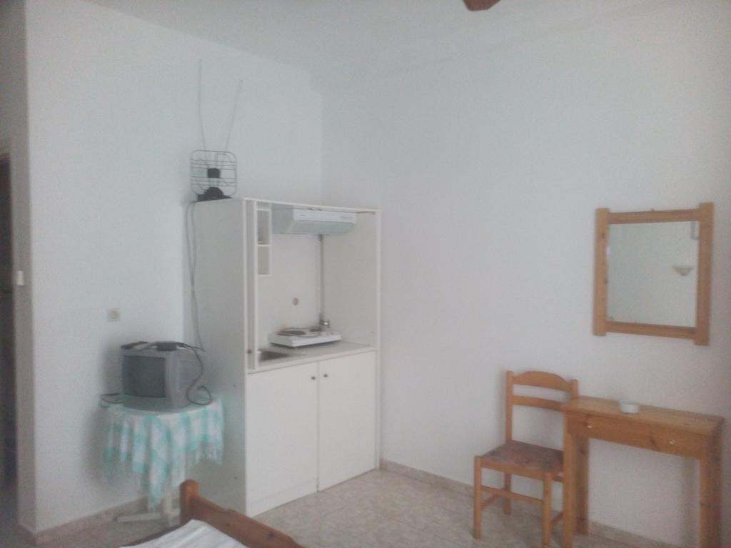 סקופלוס טאון Karagiozos Studios & Apartments מראה חיצוני תמונה